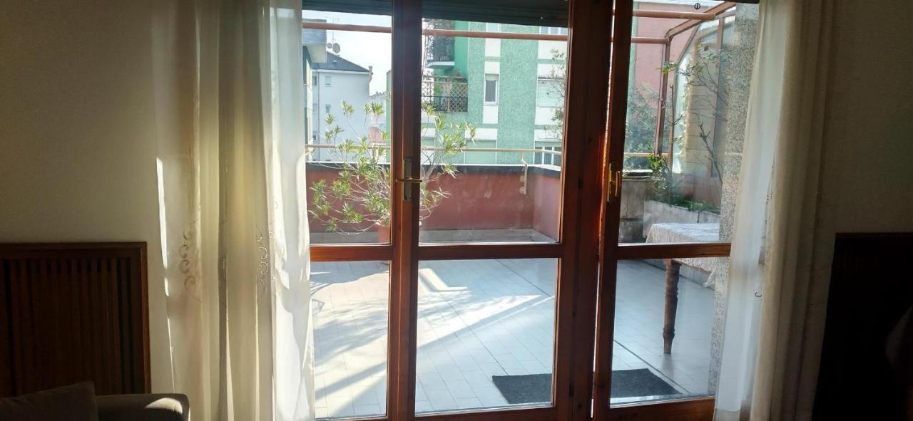 Meraviglioso Super Attico Con Terrazza Milão Exterior foto